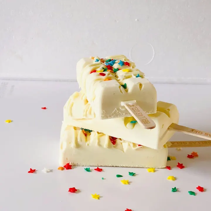 Gelato pops with sprinkles